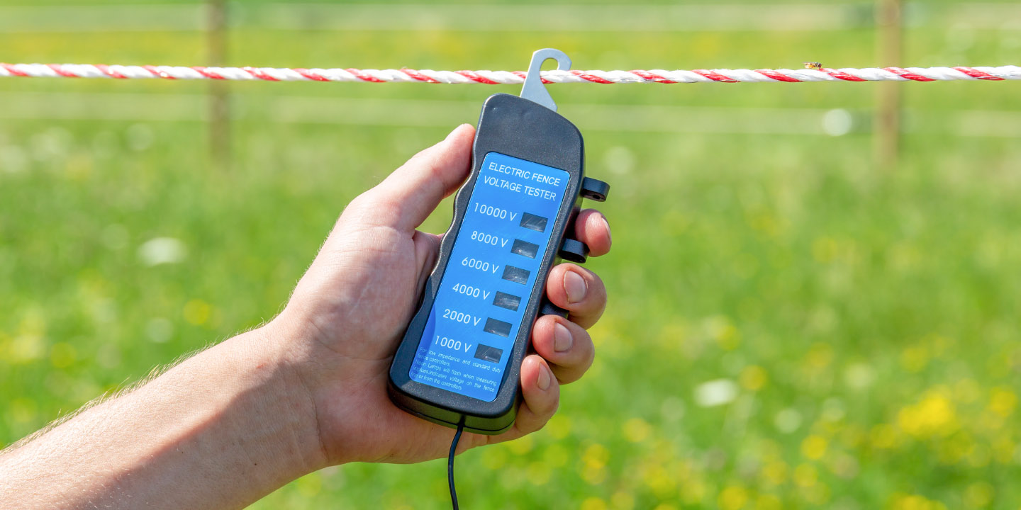 Misurazione della tensione con tester da 1–10 kV