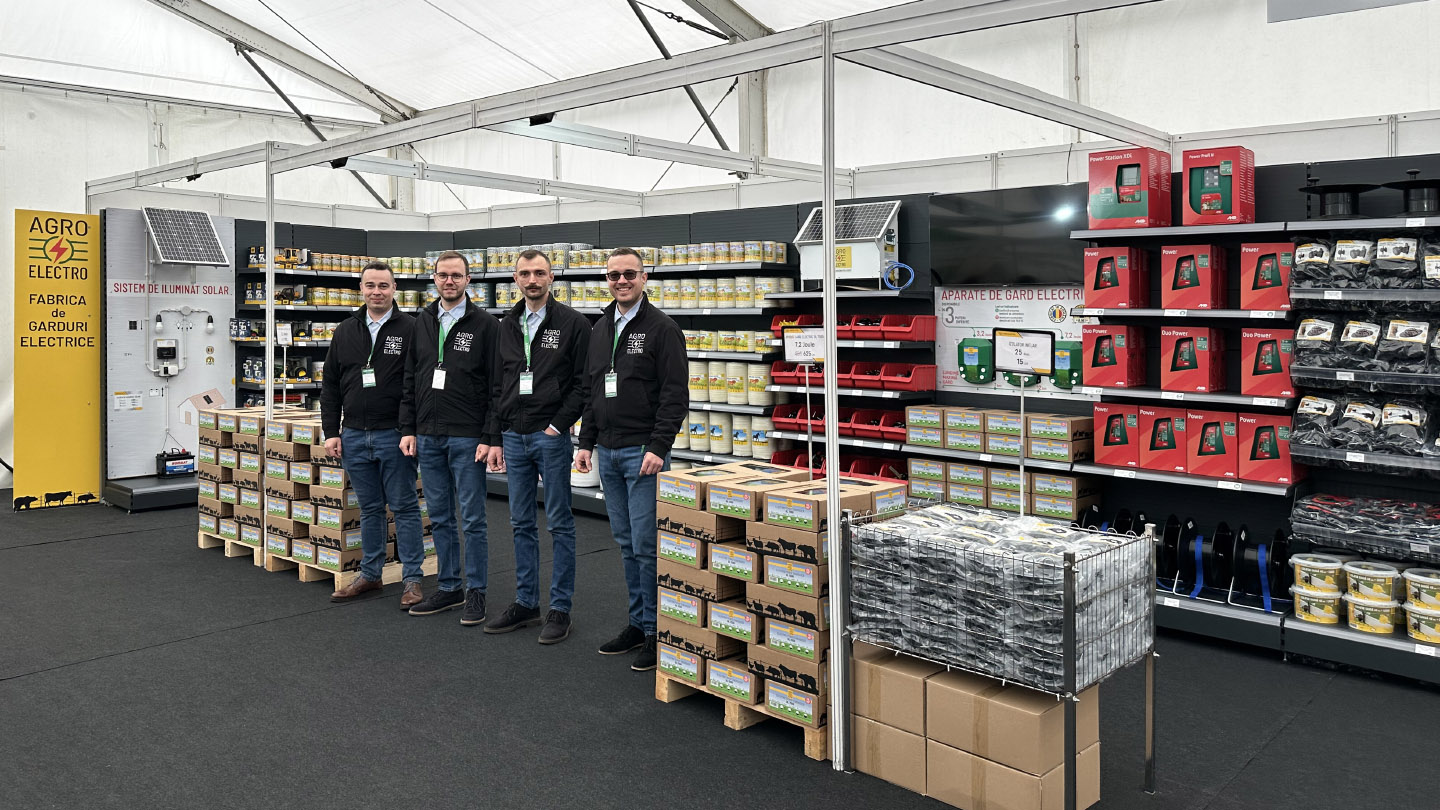Il team Agro Electro a una fiera