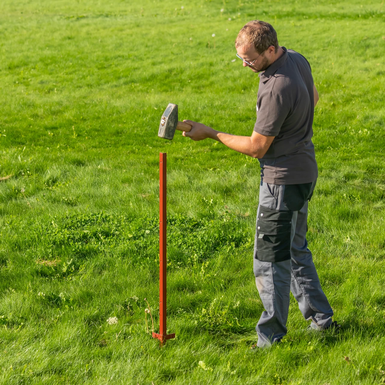 Palo in acciaio quadrato 25 × 25 mm, 115 cm, 10 pz.